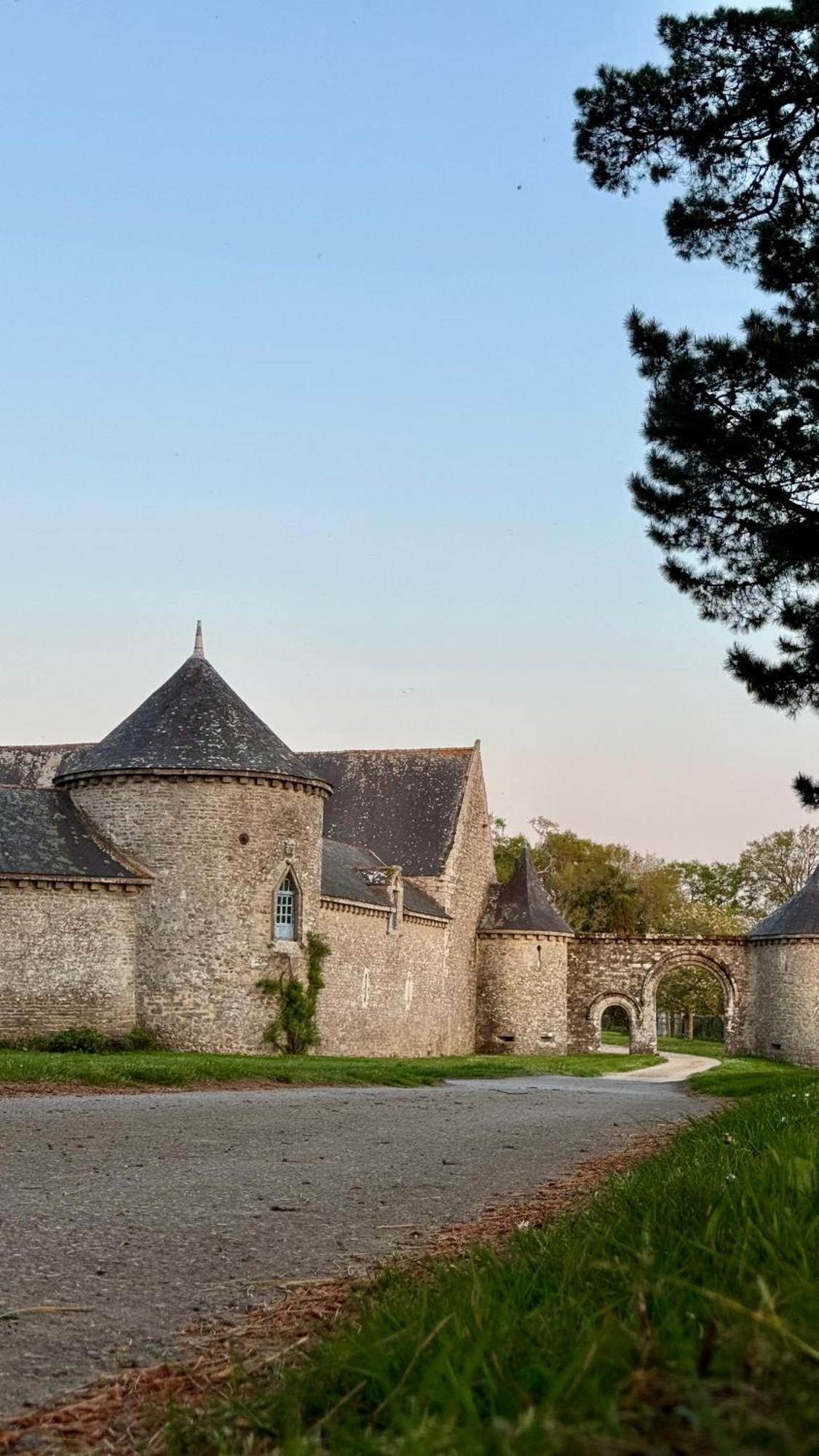 Gite De Couple Cosy Avec Vue Sur Chateau Tremohar - Golfe Du Morbihan, 20 Min De Vannes Berric Dış mekan fotoğraf